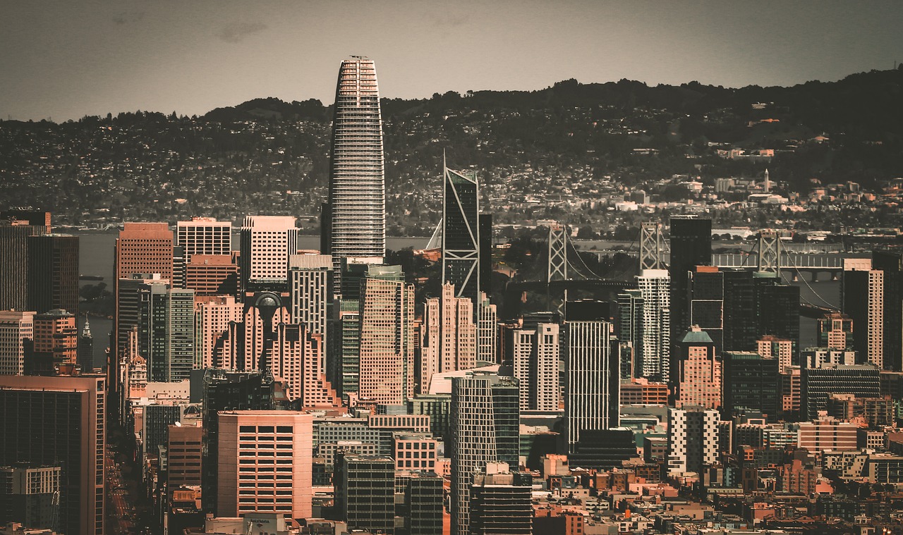 阿斯：C罗肘击可能被认定为暴力行为，将会禁赛至少三场比赛